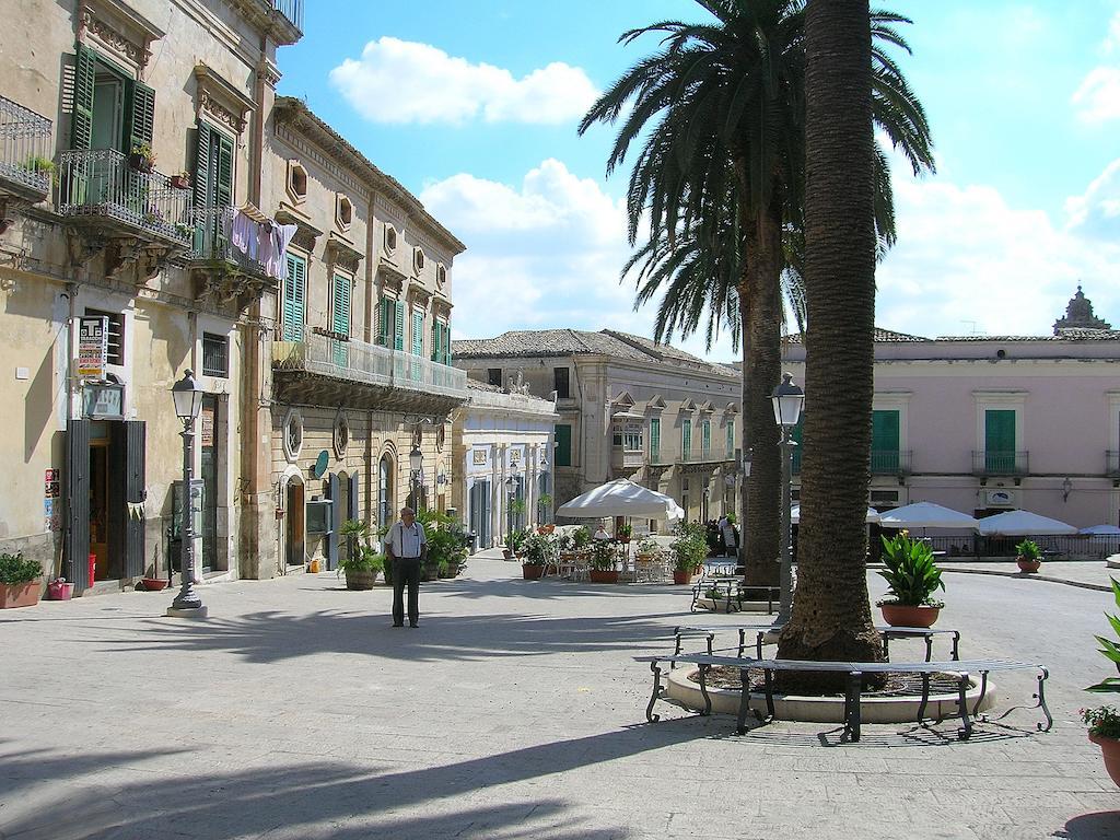 Casa Vacanze Sogno Siciliano サンタ・クローチェ・カメリーナ エクステリア 写真