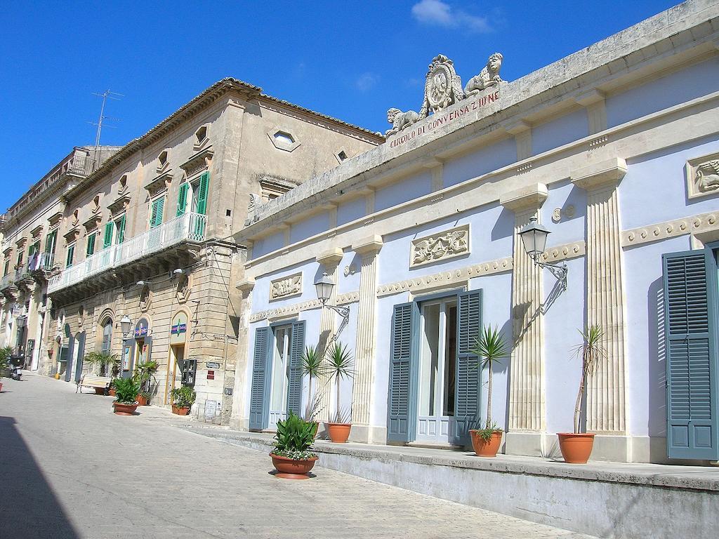 Casa Vacanze Sogno Siciliano サンタ・クローチェ・カメリーナ エクステリア 写真
